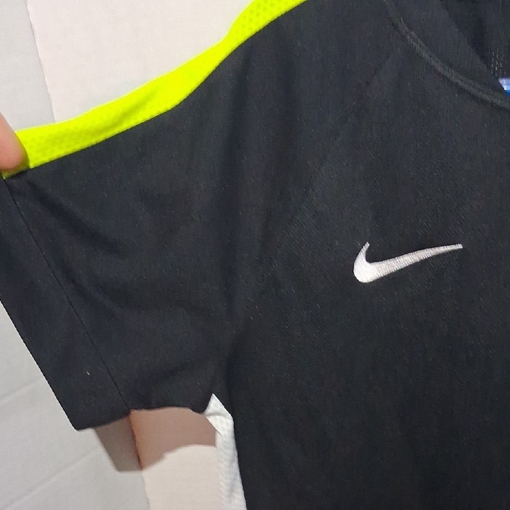 Nike Kids Black Jersey with Neon Yellow Accents - Picture 6 of 13